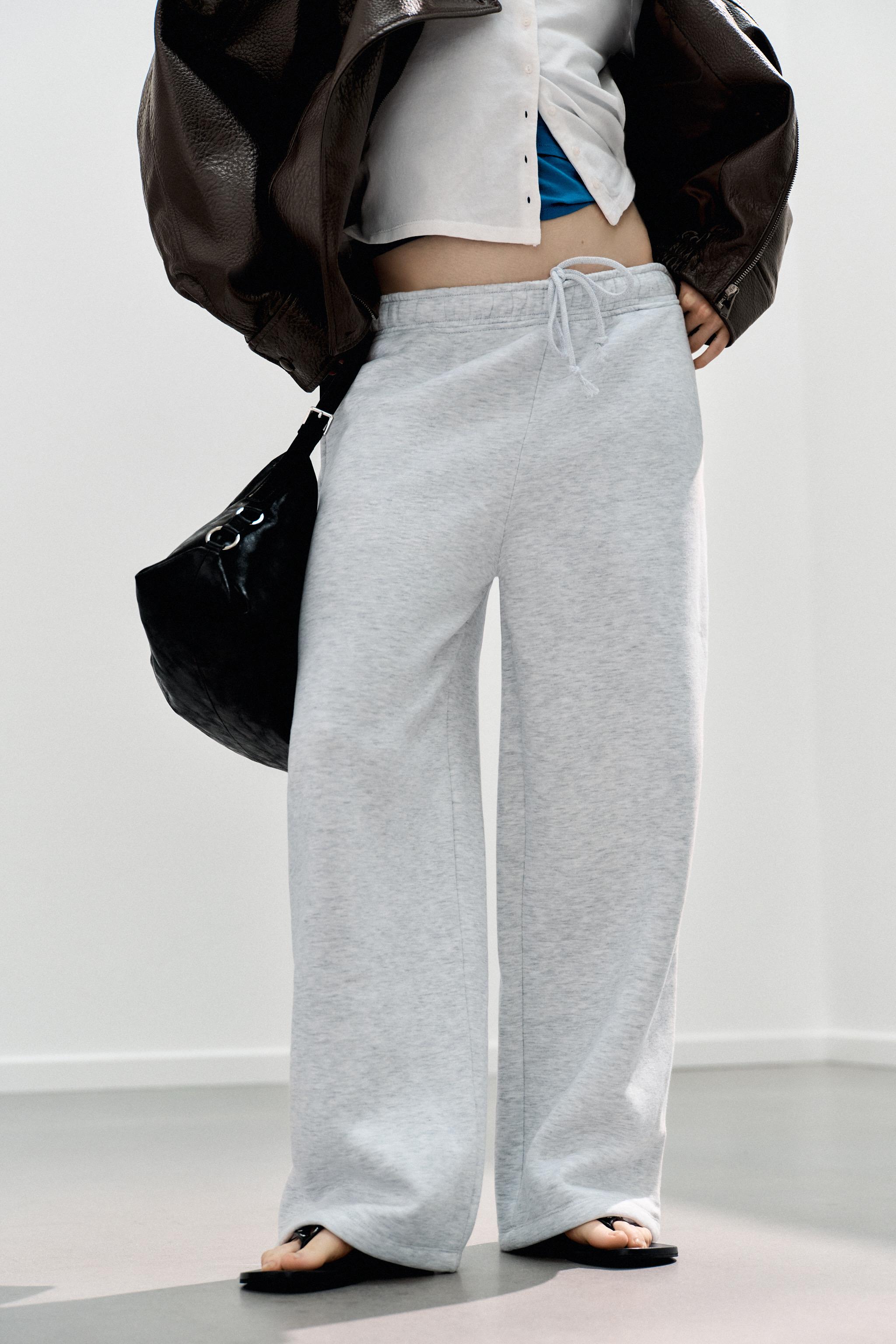 BASIC STRAIGHT-LEG PLUSH PANTS WITH ADJUSTABLE HEM
